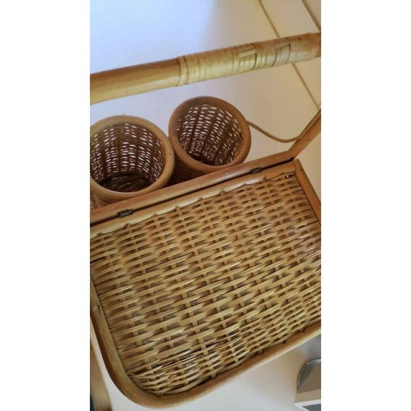 Vintage Wicker Rattan Picnic Wine Picnic Event Outside Holiday Handle Basket - Picture 7 of 8